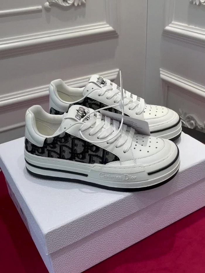 dr trainer sneaker