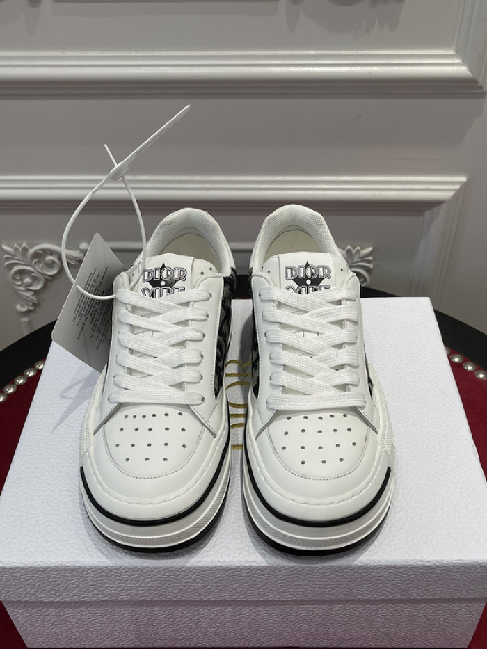 dr trainer sneaker