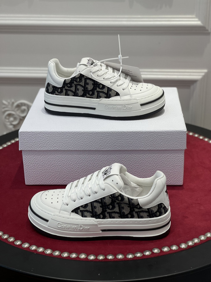 dr trainer sneaker