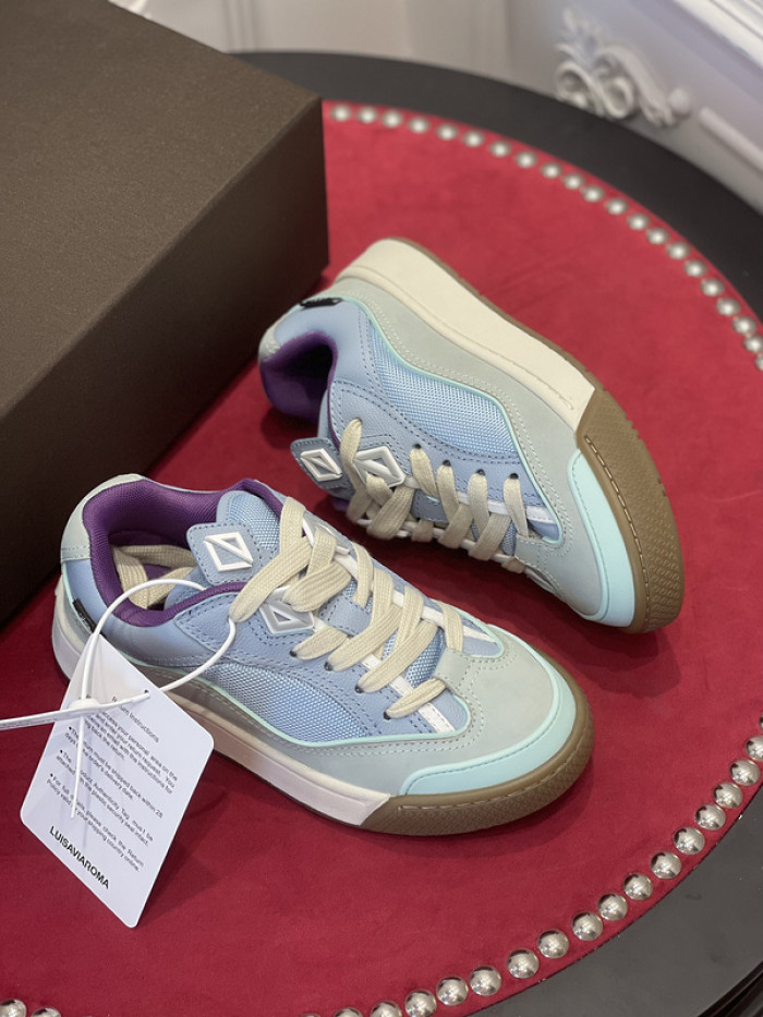 dr trainer sneaker