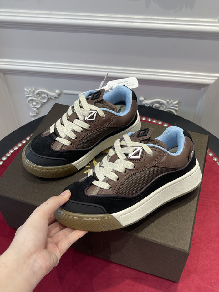 dr trainer sneaker
