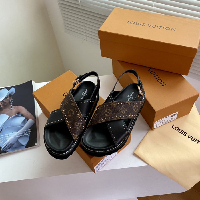 lovt sandal