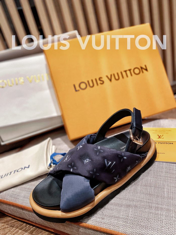 lovt sandal