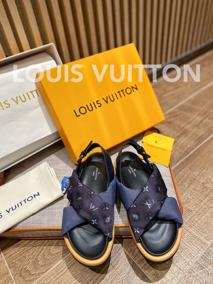 lovt sandal