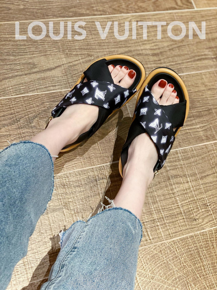 lovt sandal