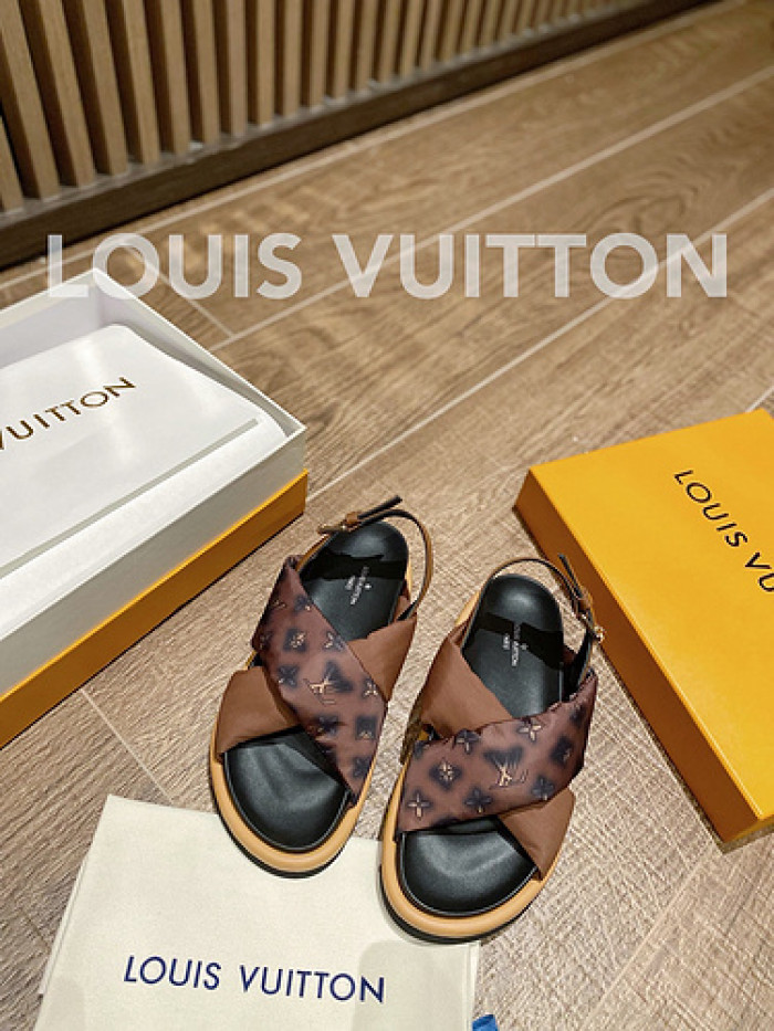 lovt sandal