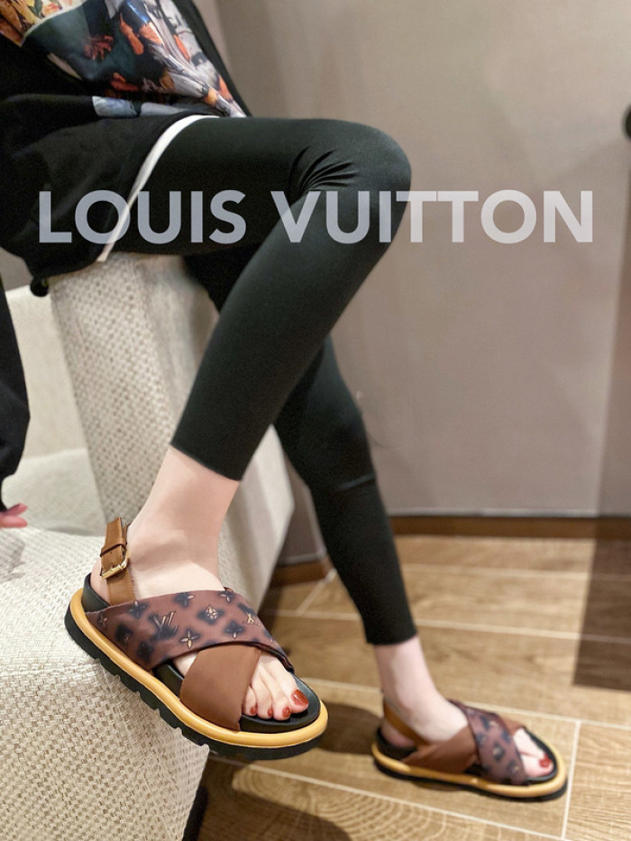lovt sandal