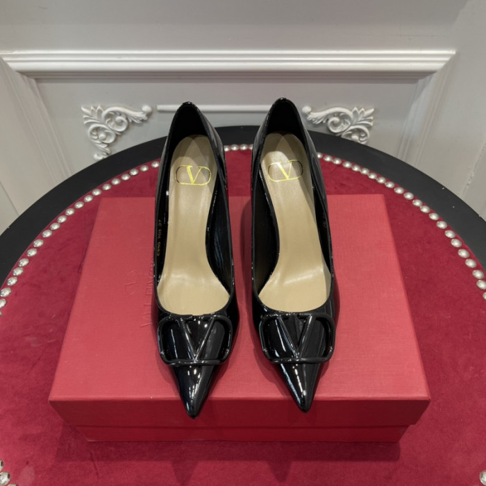 v*lentino heel