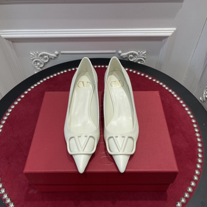 v*lentino heel