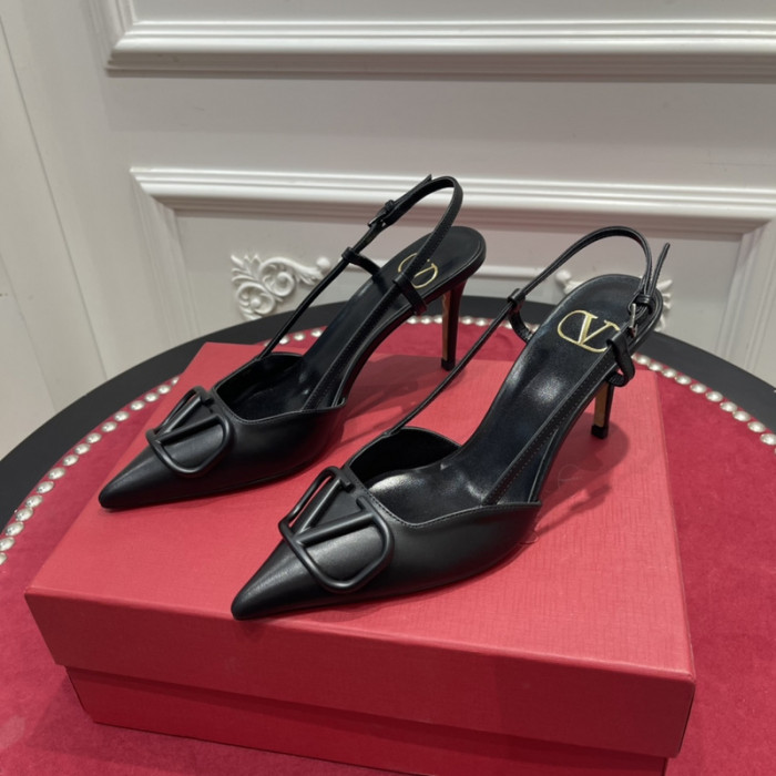 v*lentino heel