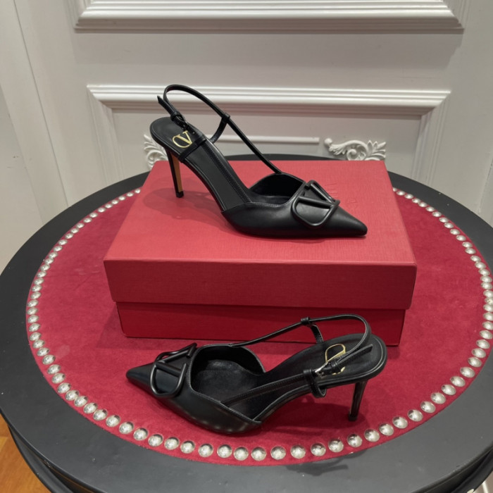 v*lentino heel