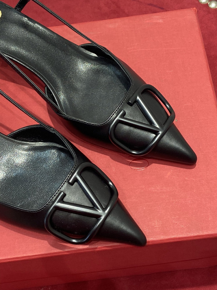 v*lentino heel