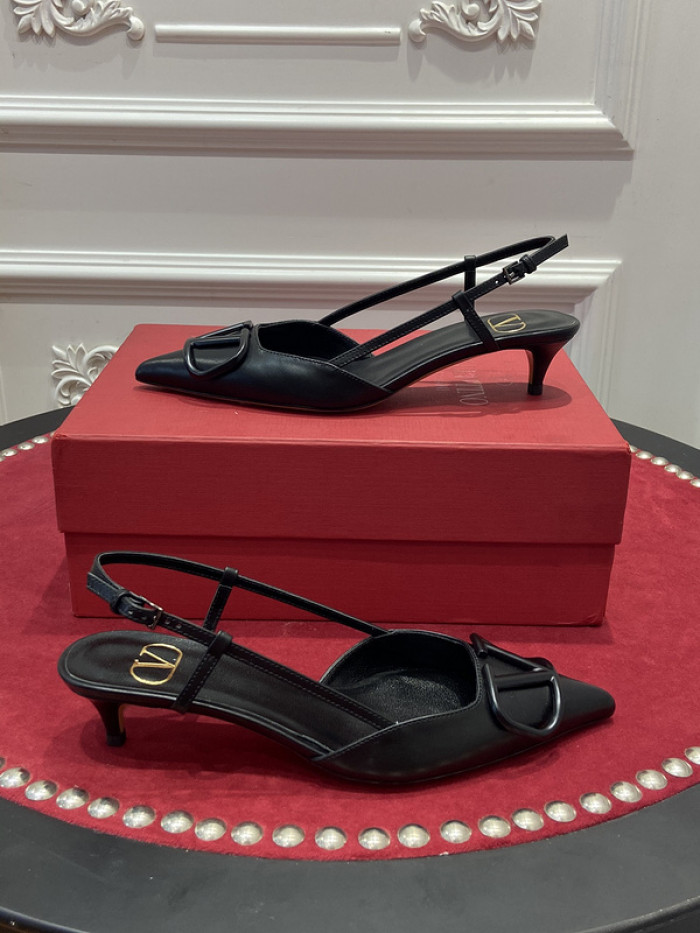 v*lentino heel