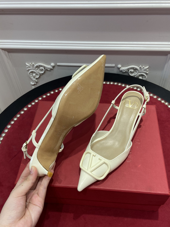 v*lentino heel