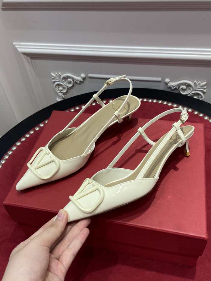 v*lentino heel