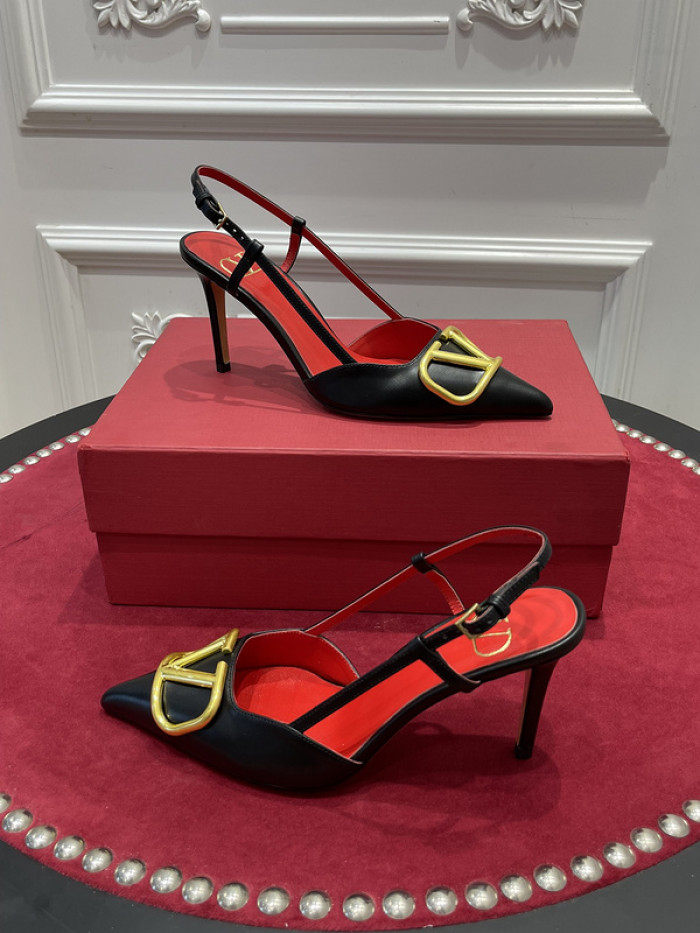 v*lentino heel