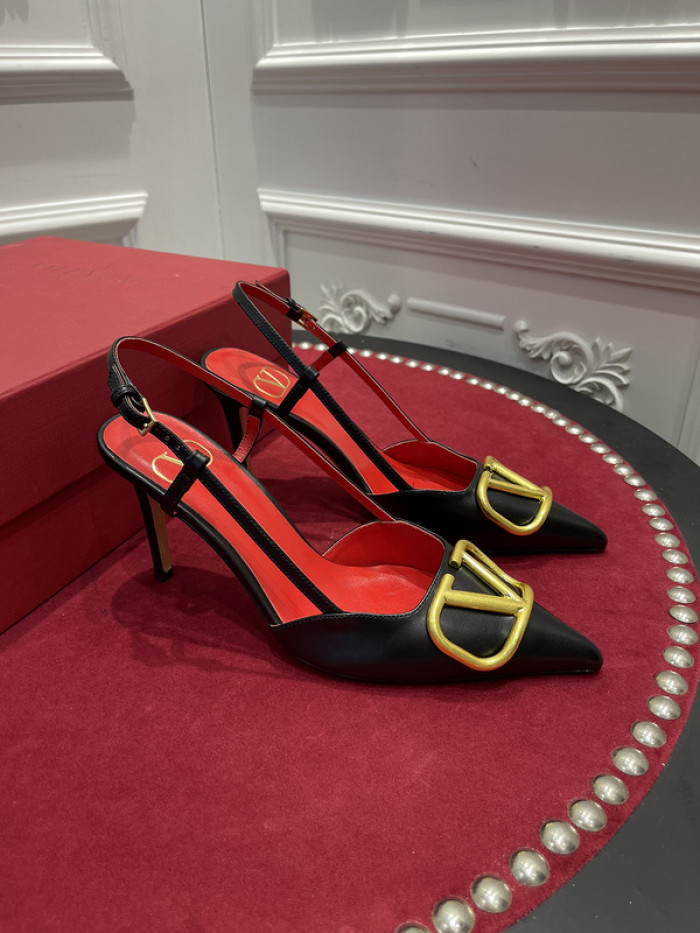 v*lentino heel