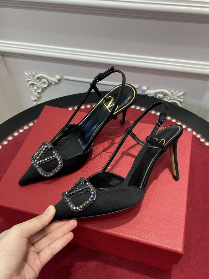 v*lentino heel