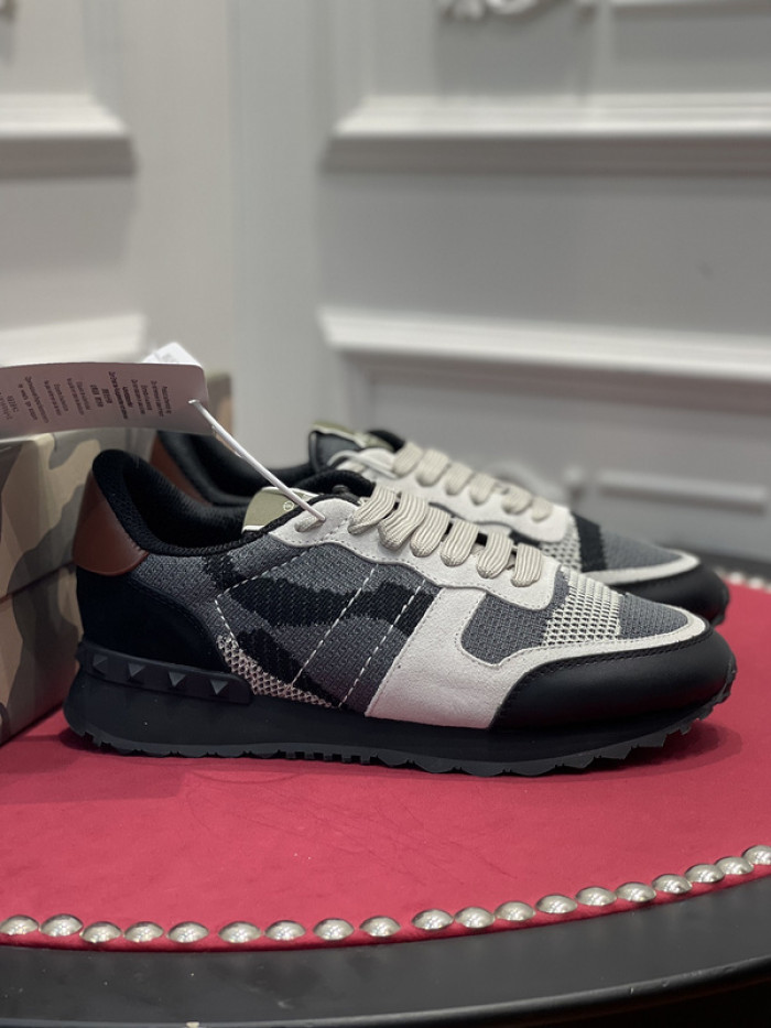 v*lentino sneaker