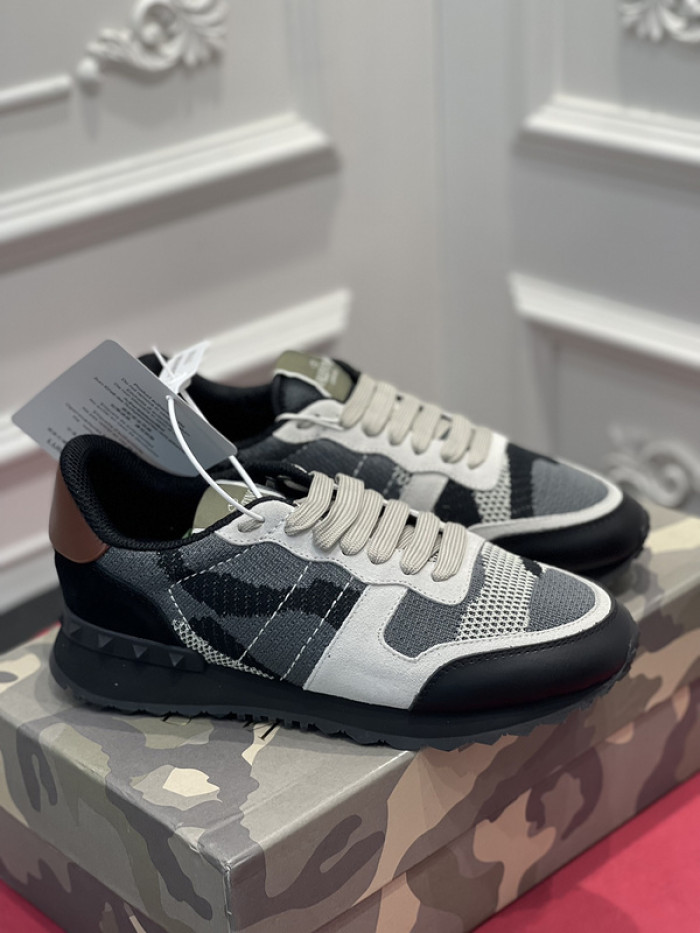 v*lentino sneaker