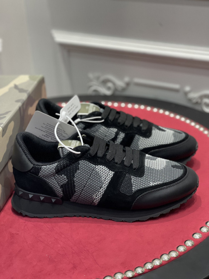 v*lentino sneaker