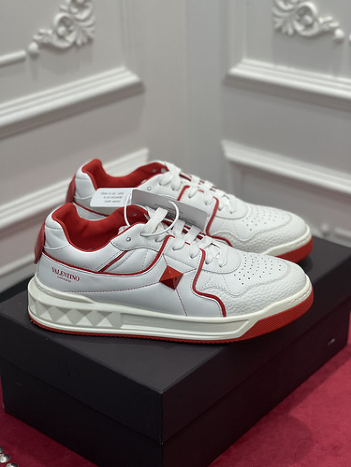v*lentino sneaker