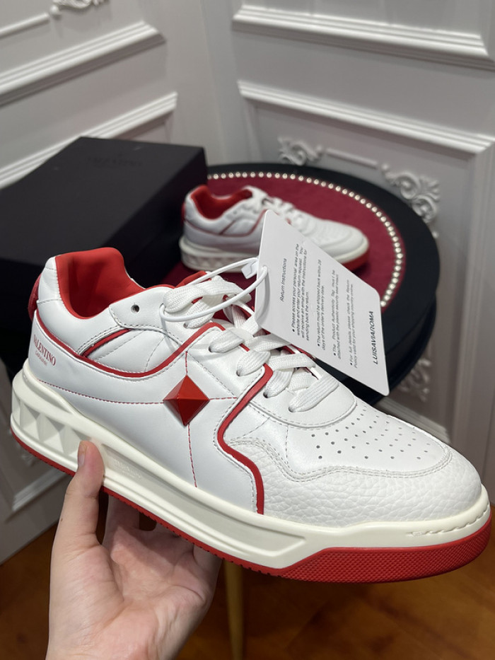 v*lentino sneaker