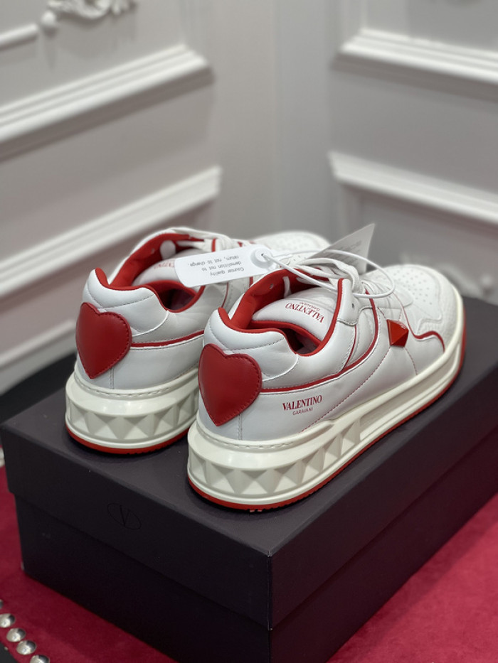 v*lentino sneaker