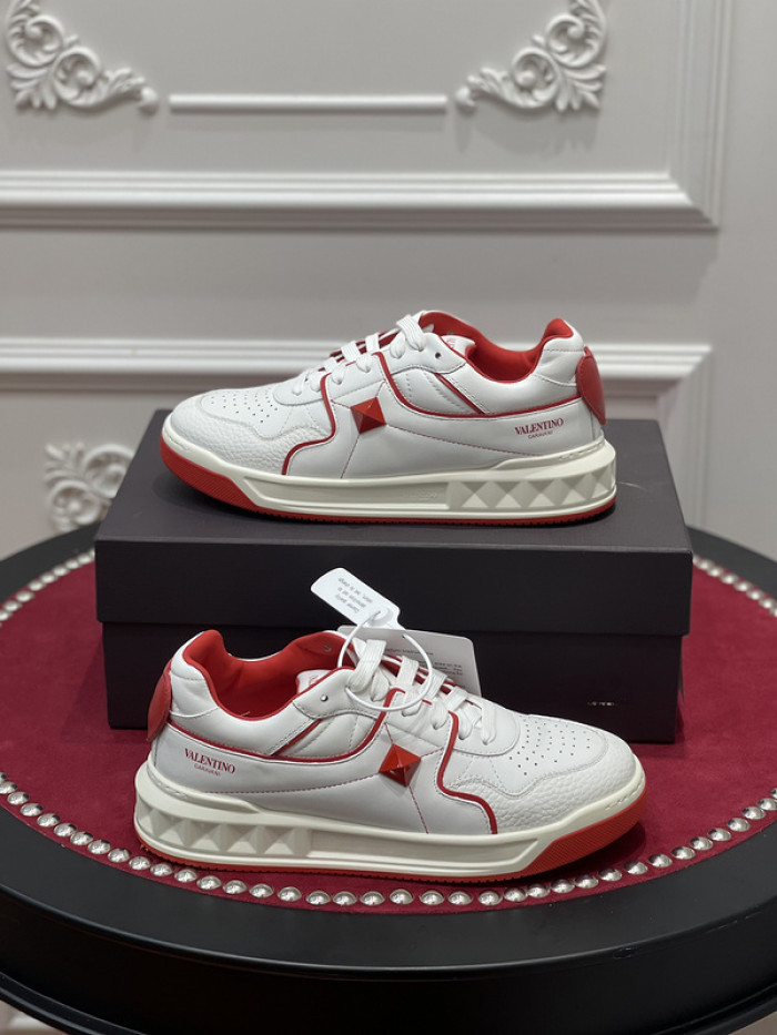 v*lentino sneaker