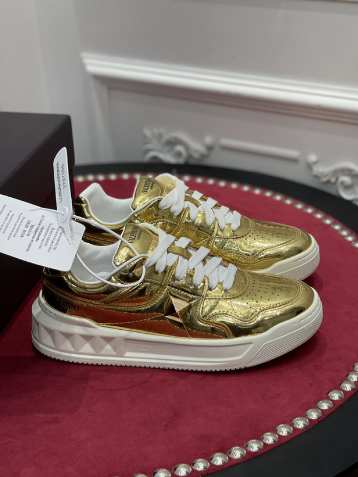 v*lentino sneaker