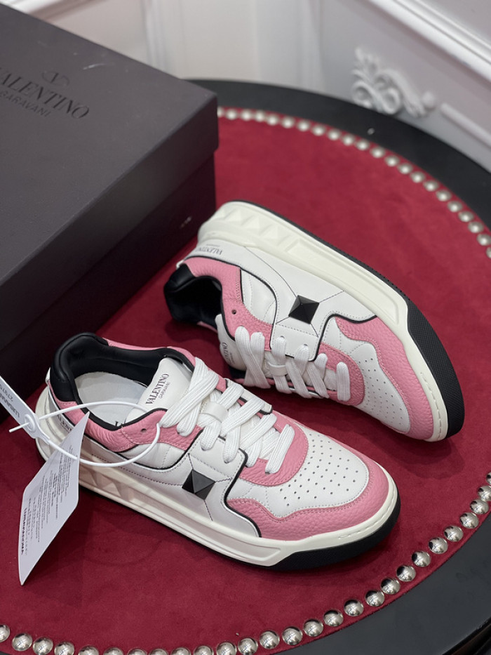 v*lentino sneaker