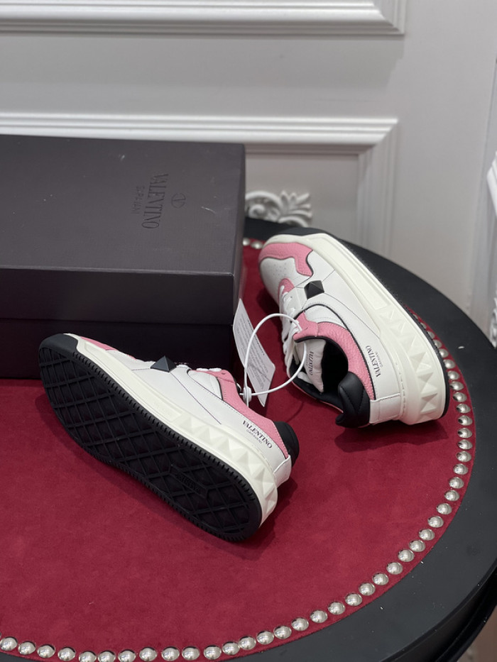 v*lentino sneaker