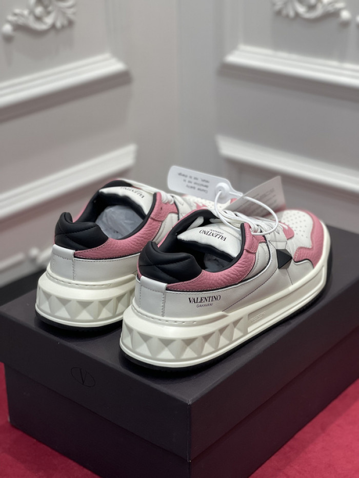 v*lentino sneaker
