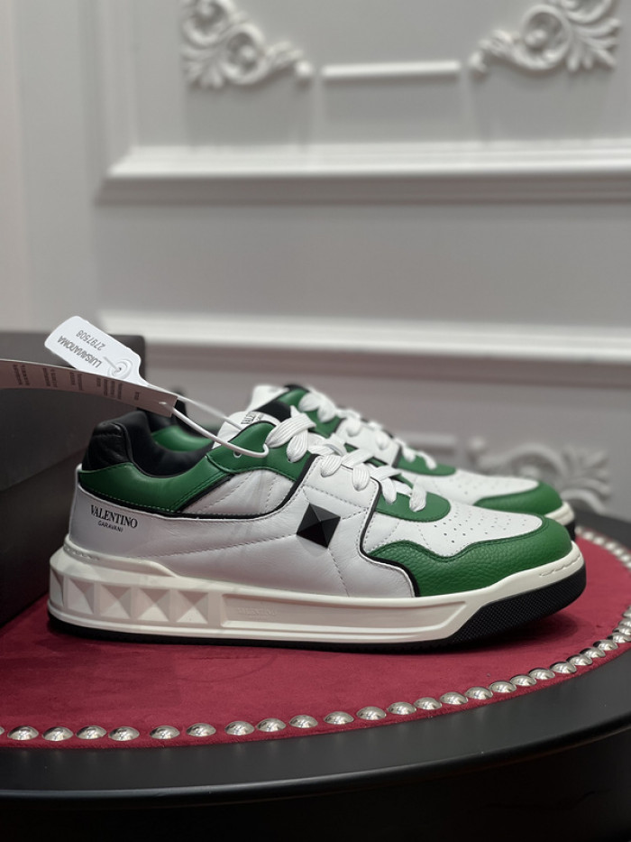 v*lentino sneaker