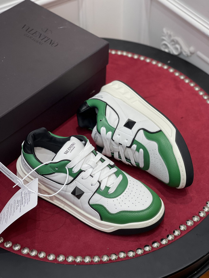 v*lentino sneaker
