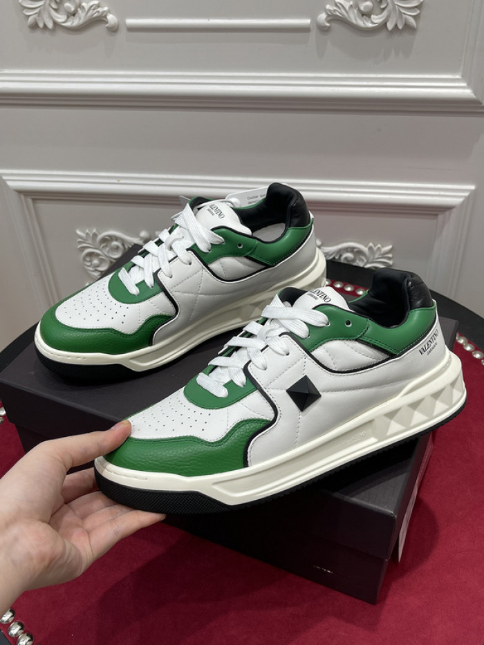 v*lentino sneaker