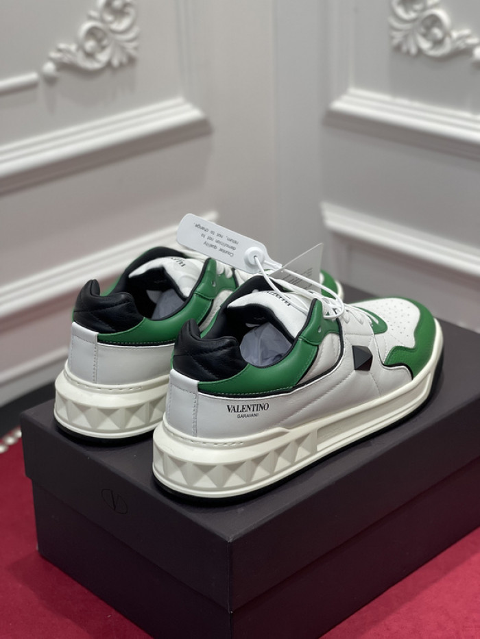 v*lentino sneaker