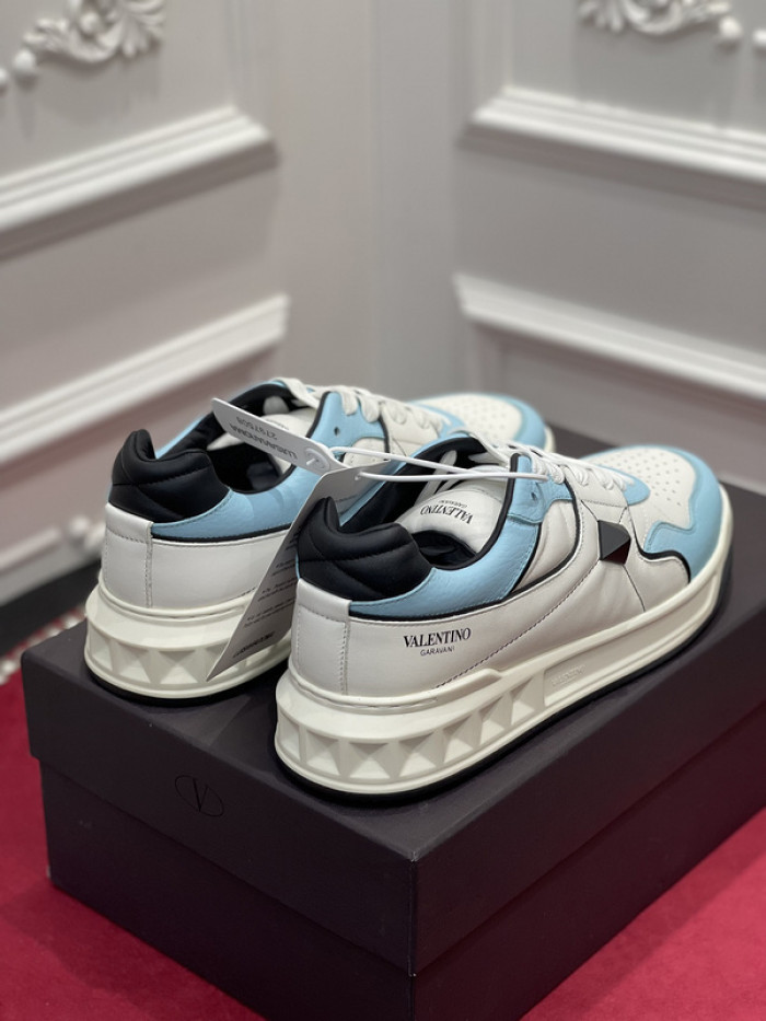 v*lentino sneaker