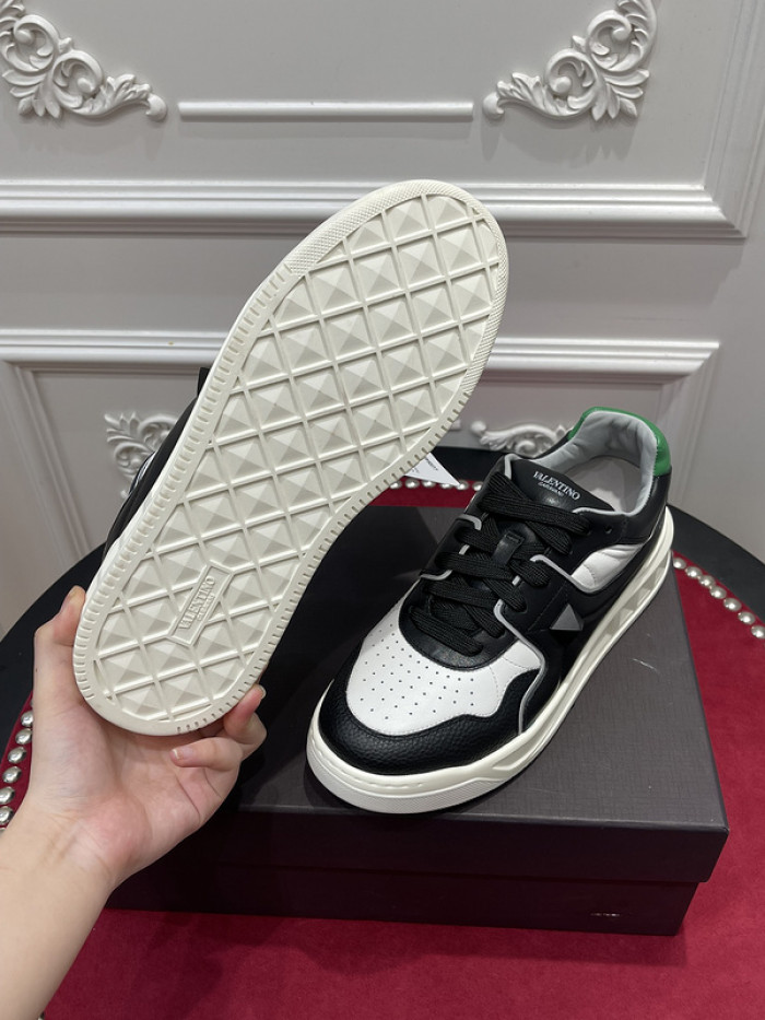 v*lentino sneaker