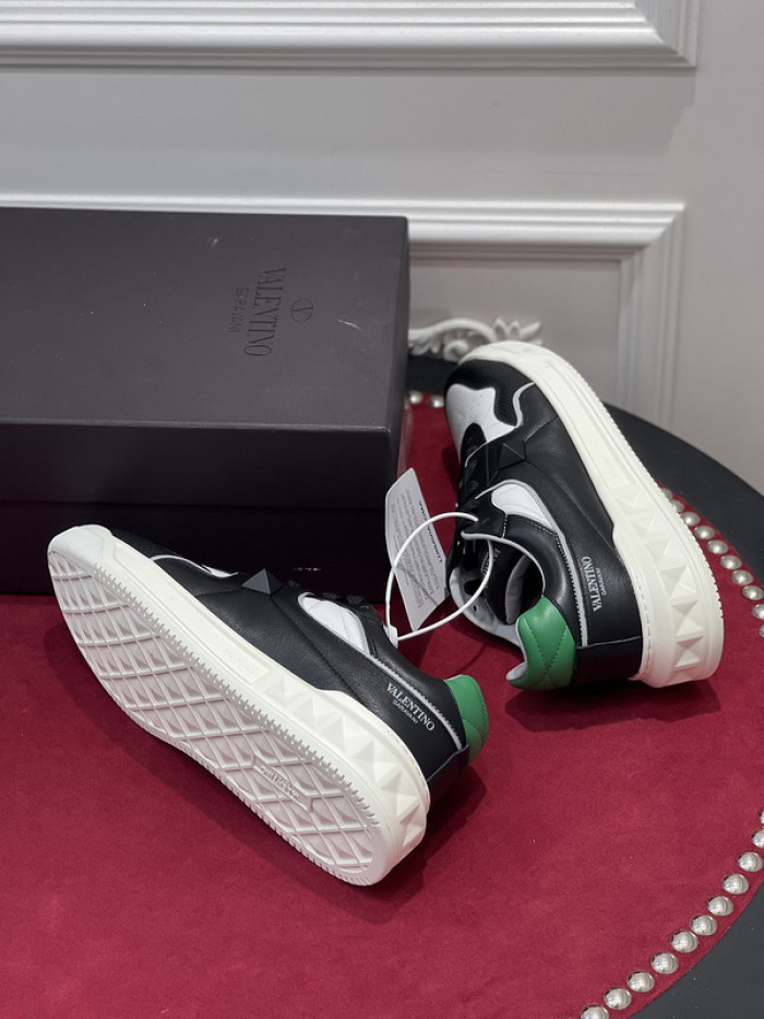 v*lentino sneaker