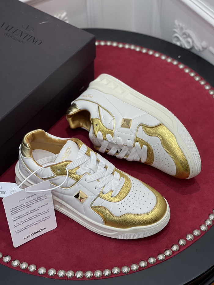 v*lentino sneaker