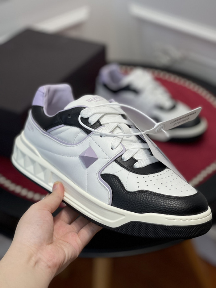 v*lentino sneaker