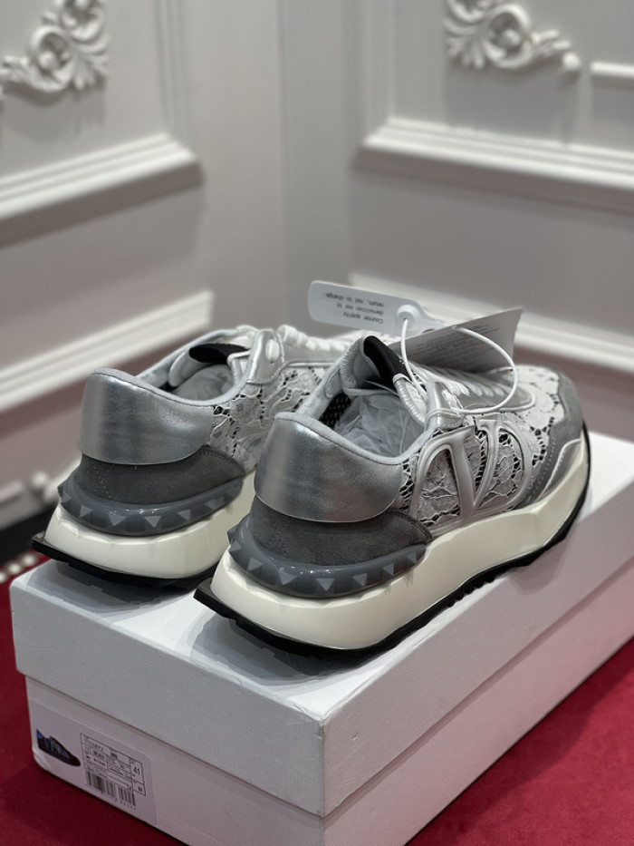 v*lentino sneaker