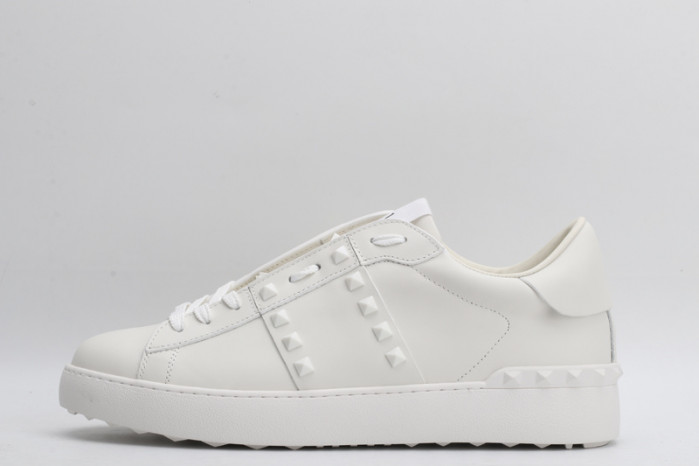 v*lentino sneaker