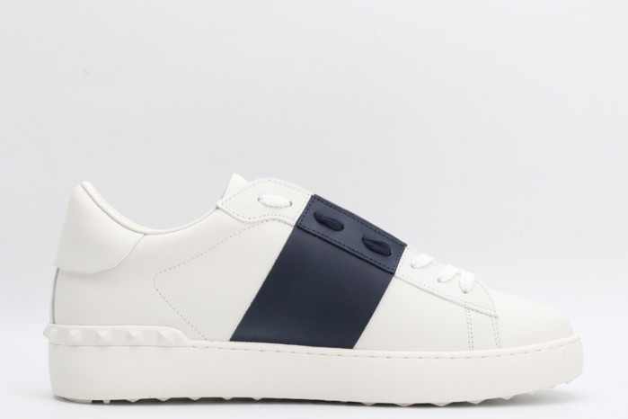 v*lentino sneaker