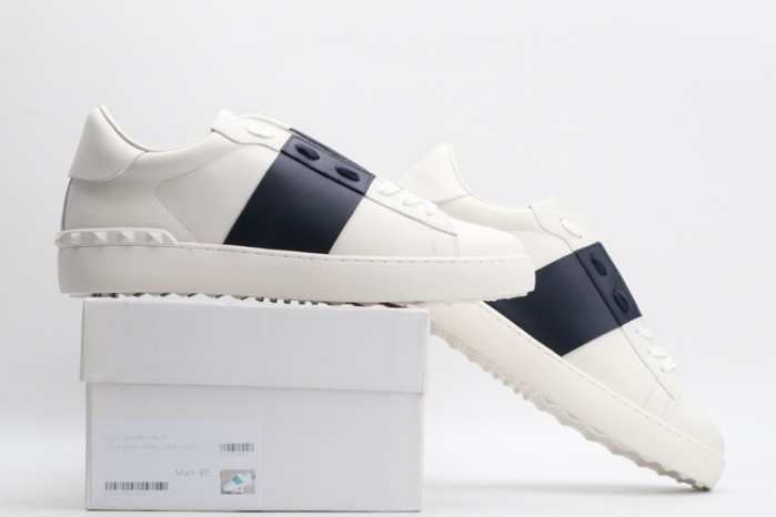v*lentino sneaker