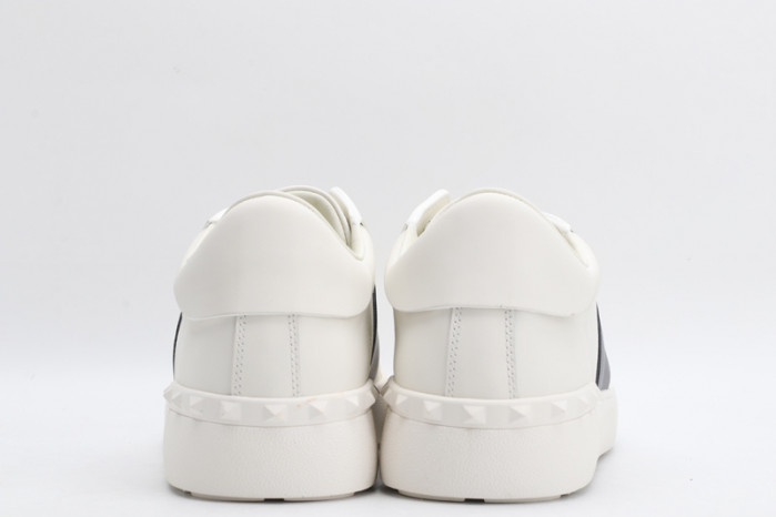 v*lentino sneaker