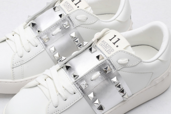 v*lentino sneaker