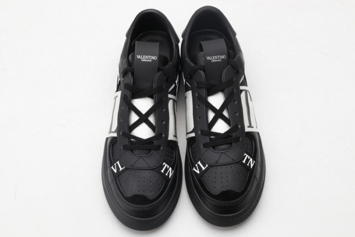 v*lentino sneaker