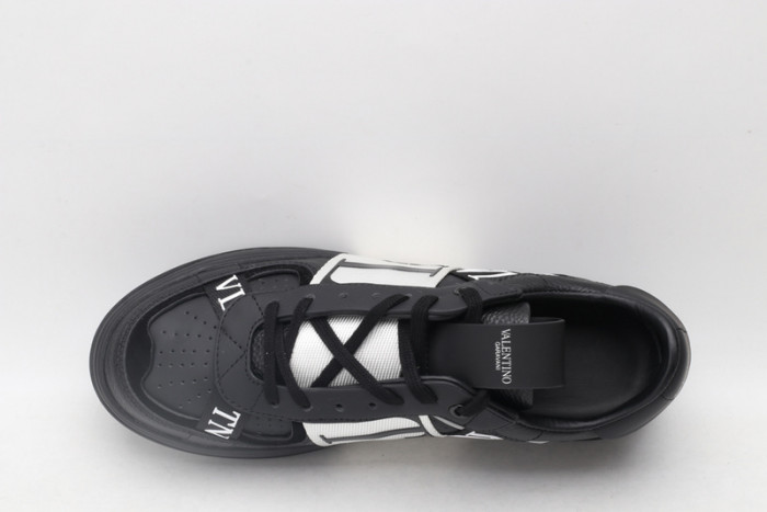 v*lentino sneaker